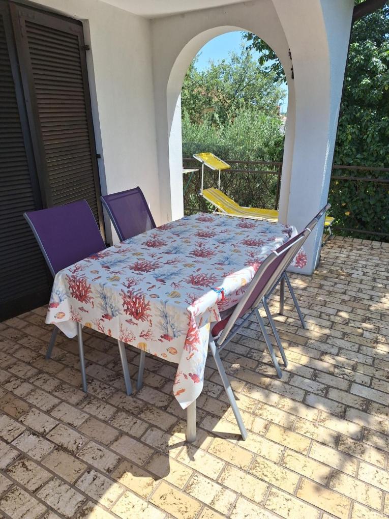 Krk Apartmani Pepina Pinezići Zewnętrze zdjęcie